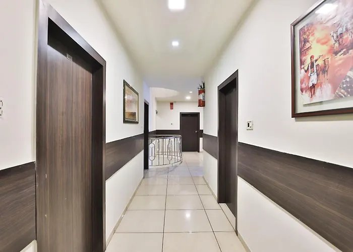 Hotel O Park Inn Rajkot